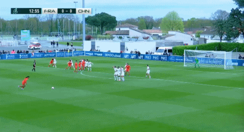 PG电子-半场：法国女足U16 0-1中国女足U16，周瑾彤任意球破门